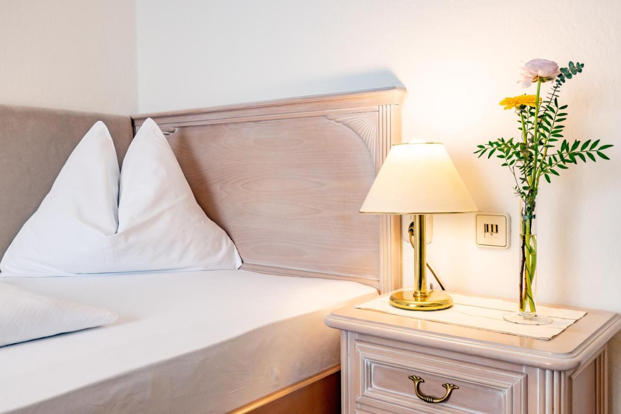 Hotel-Restaurant Minichmayr ชไตอาร์ ภายนอก รูปภาพ
