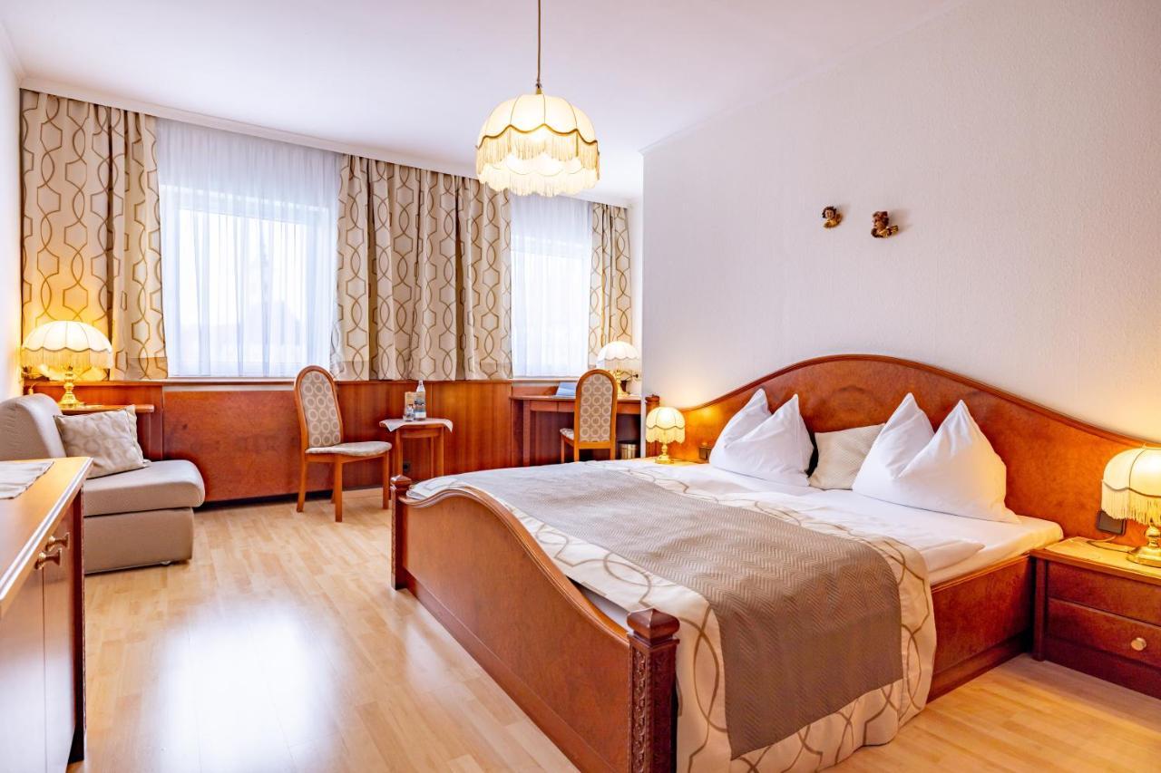 Hotel-Restaurant Minichmayr ชไตอาร์ ภายนอก รูปภาพ