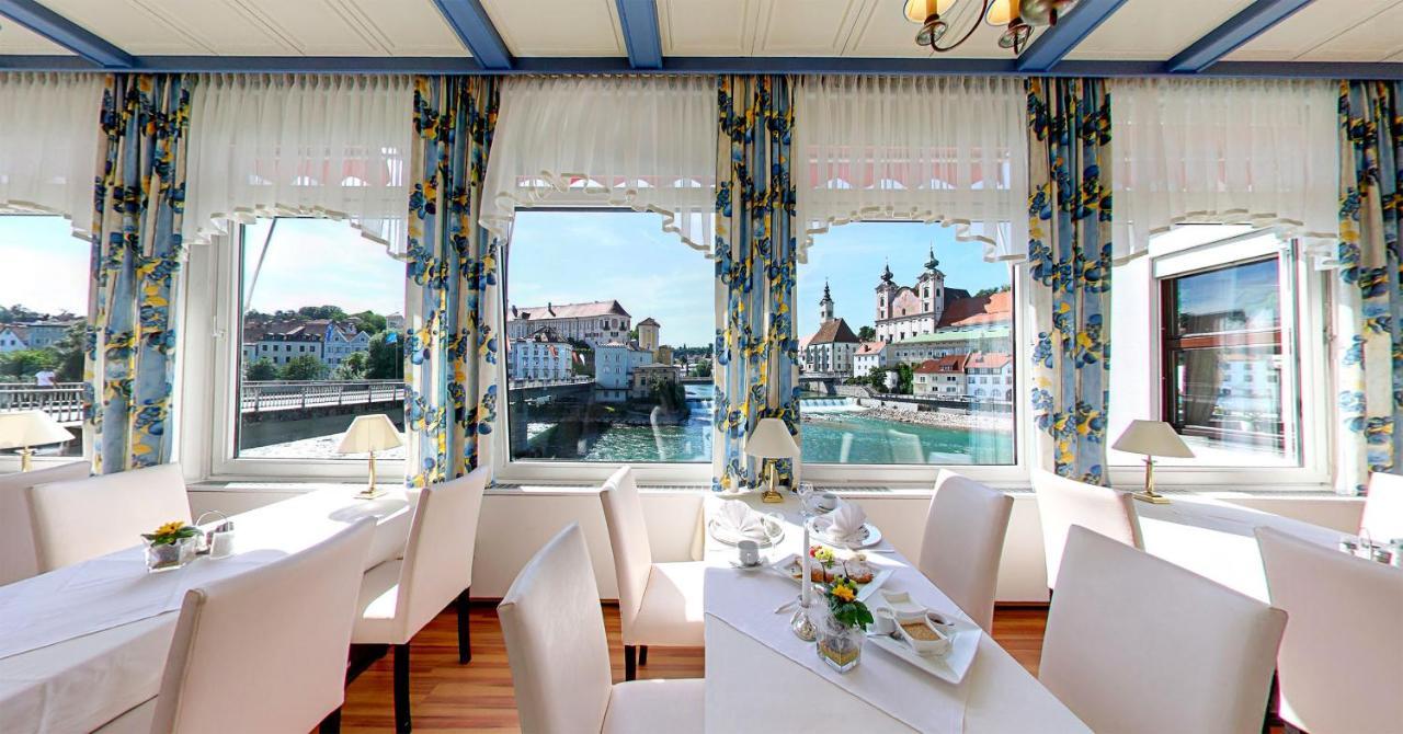 Hotel-Restaurant Minichmayr ชไตอาร์ ภายนอก รูปภาพ