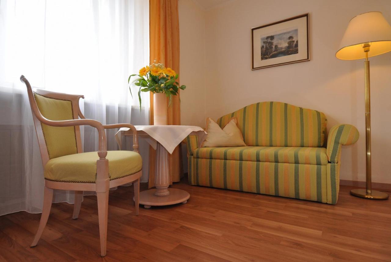 Hotel-Restaurant Minichmayr ชไตอาร์ ภายนอก รูปภาพ